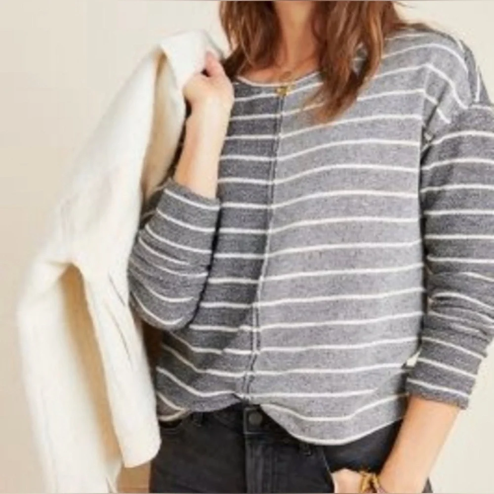 Anthropologie Womens XS Devin Textured Gray & White Striped Sweater Top-Raw Edge